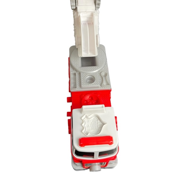 Playdoh fire truck pumper truck EUC - Picture 5 of 12